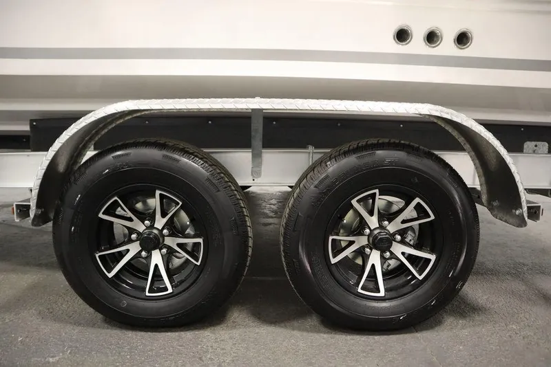 Slide: The Image of Sea Fox 228 Commander 2025 - 53