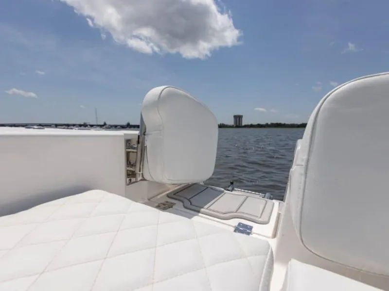 Slide: The Image of Sea Fox 228 Commander 2025 - 66