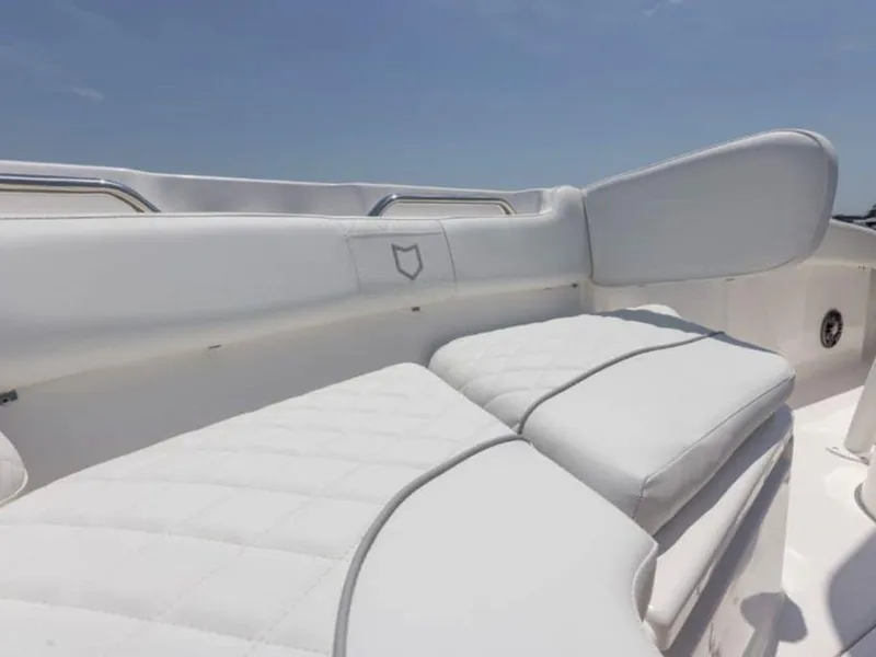 Slide: The Image of Sea Fox 228 Commander 2025 - 67