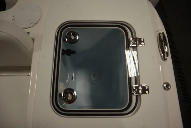 Slide: The Image of Livewell hatch on 2025 Sea Fox 248 Commander boat. - 45