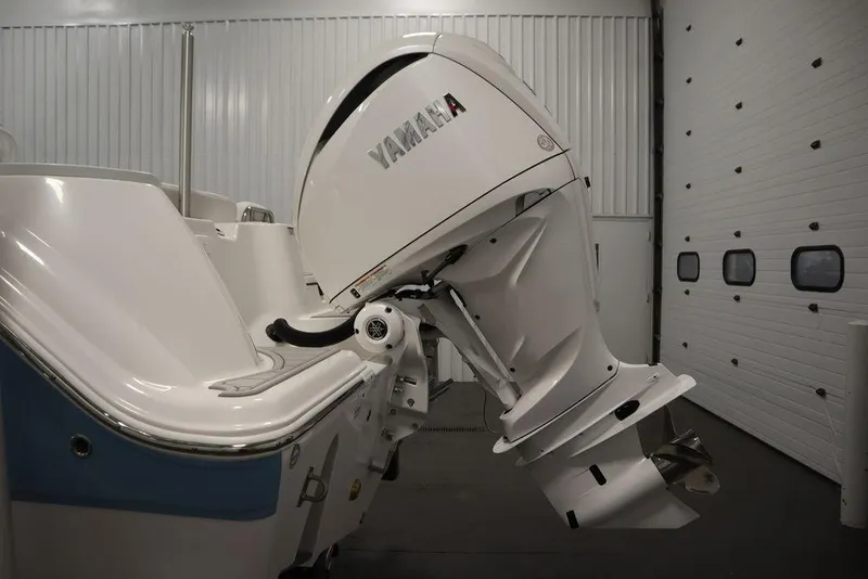 Slide: The Image of Sea Fox 248 Commander 2025 - 55