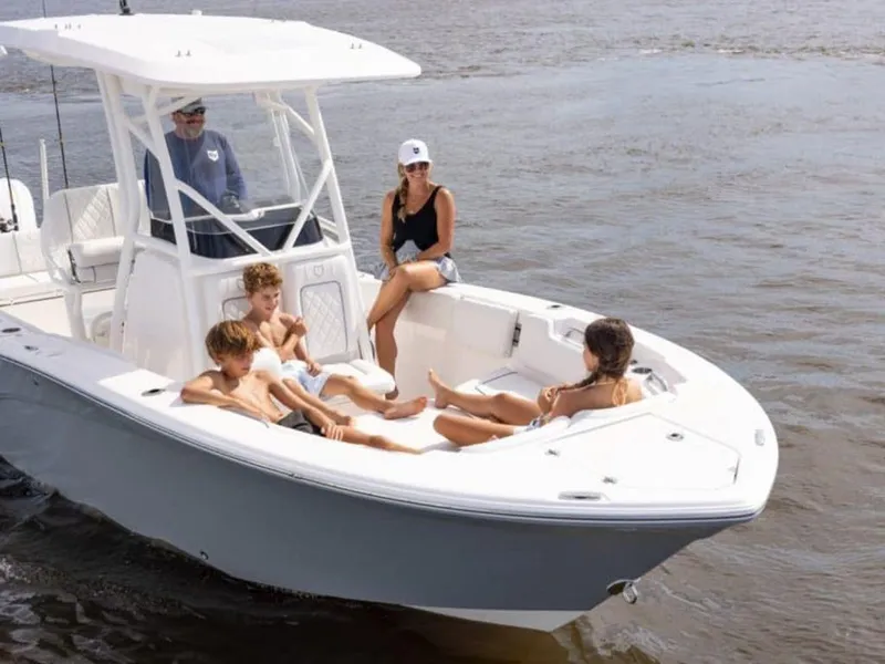 Slide: The Image of Sea Fox 248 Commander 2025 - 65