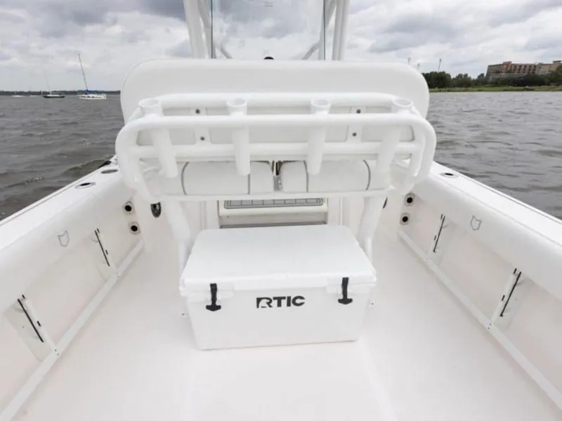 Slide: The Image of Sea Fox 248 Commander 2025 - 70