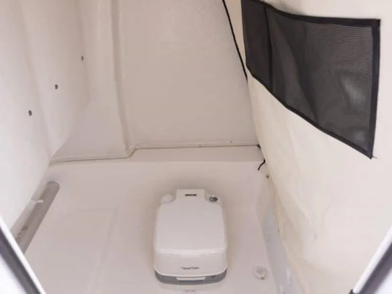 Slide: The Image of Sea Fox 248 Commander 2025 - 78