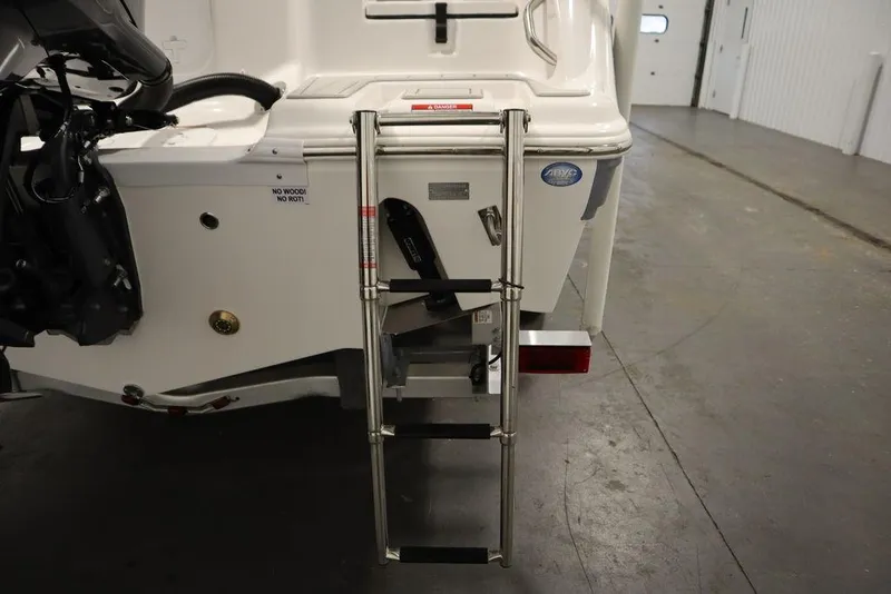 Slide: The Image of Sea Fox 248 Commander 2025 - 50