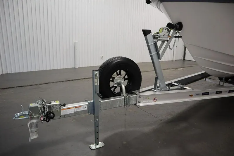 Slide: The Image of Sea Fox 248 Commander 2025 - 54