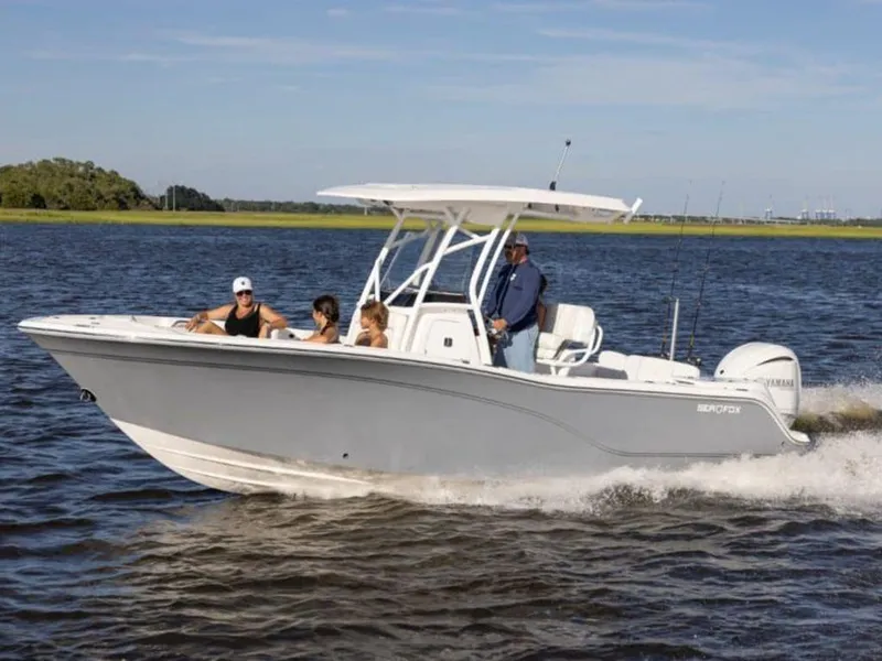 Slide: The Image of Sea Fox 248 Commander 2025 - 58