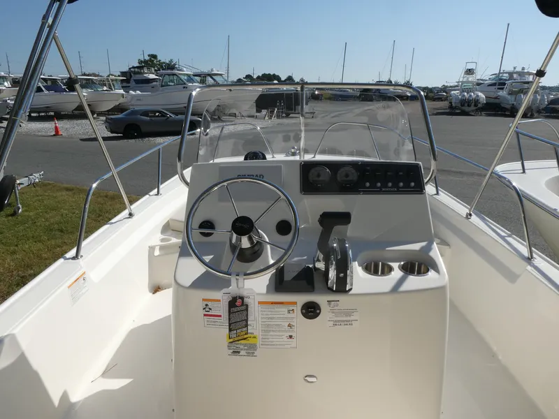 Slide: The Image of Boston Whaler 190 Montauk 2025 - 3