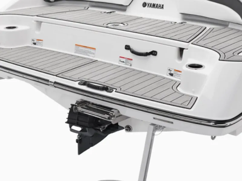 Slide: The Image of Yamaha Boats 195 SX 2025 model, rear view with swim platform and ladder. - 4