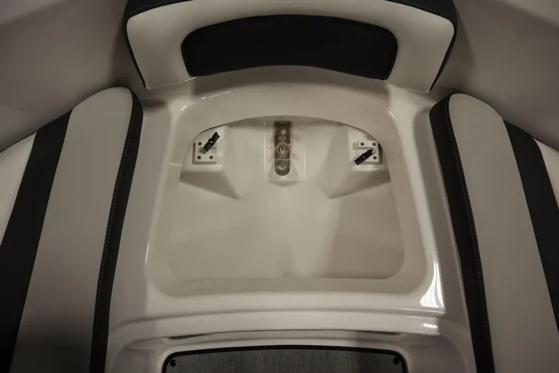 Slide: The Image of Interior seating of 2025 Yamaha Boats 195 SX, featuring sleek design and modern upholstery. - 15