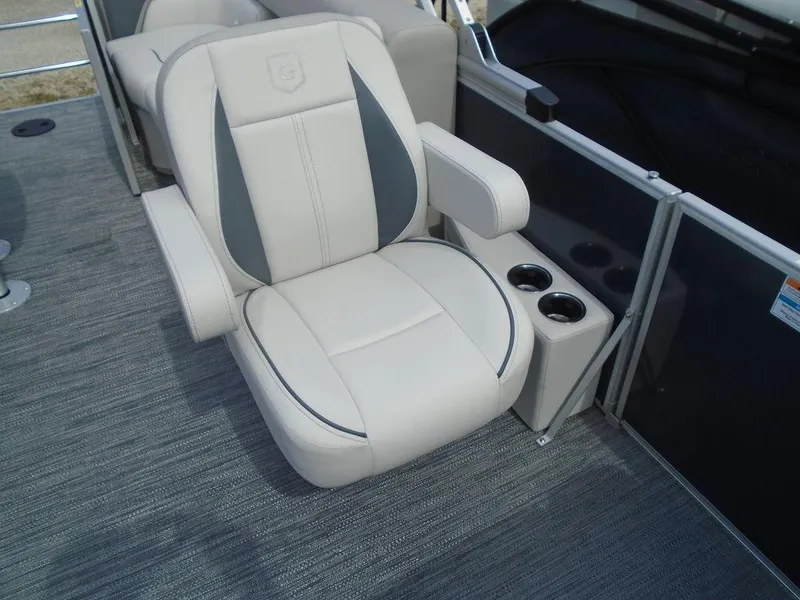 Slide: The Image of Godfrey Sweetwater 2286 SB GTP 27 In. Center Tube Package 2025 - 22