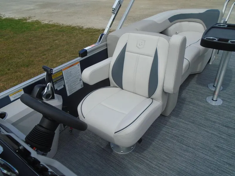 Slide: The Image of Godfrey Sweetwater 2286 SB GTP 27 In. Center Tube Package 2025 - 23