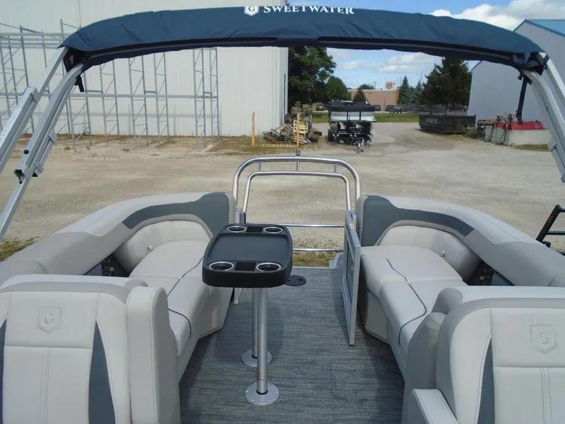 Slide: The Image of Godfrey Sweetwater 2286 SB GTP 27 In. Center Tube Package 2025 - 3