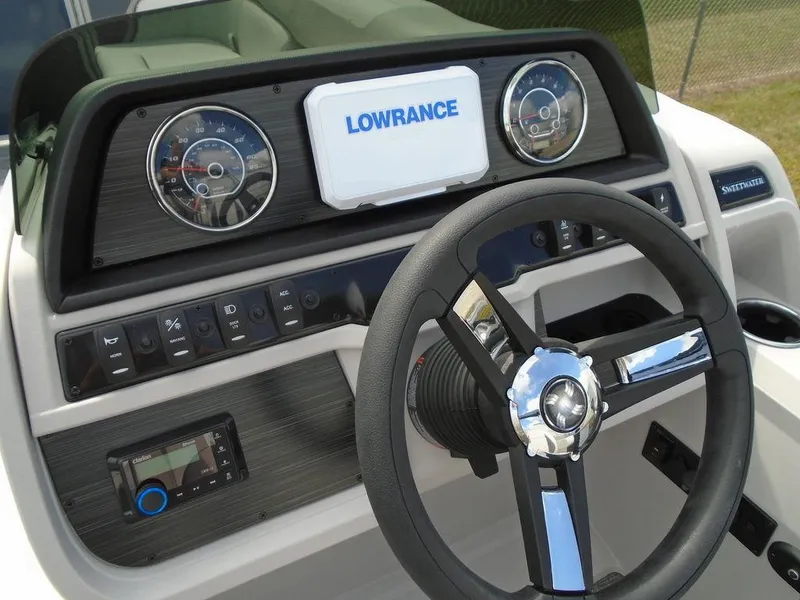 Slide: The Image of Godfrey Sweetwater 2286 SB GTP 27 In. Center Tube Package 2025 - 4