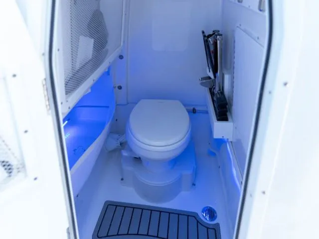 Slide: The Image of Sea Hunt Ultra 255 SE 2026 - 14