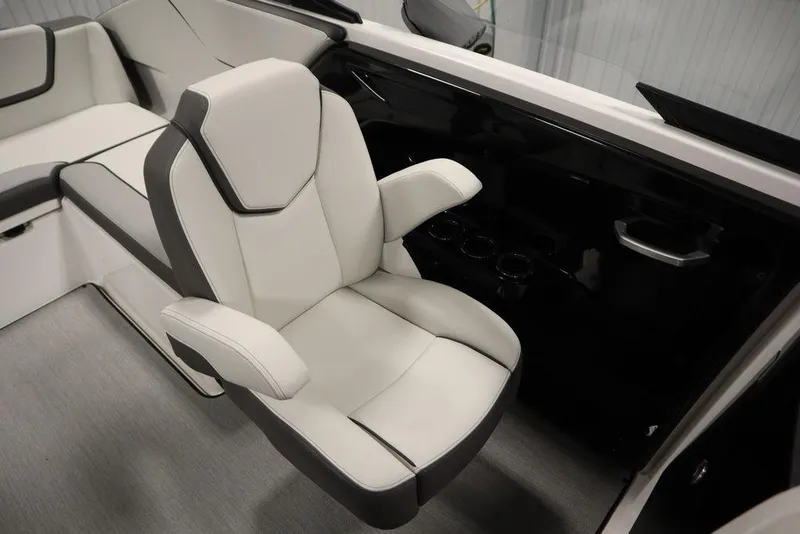 Slide: The Image of 2025 Yamaha Boats 250 SX interior with sleek, modern seating design. - 36