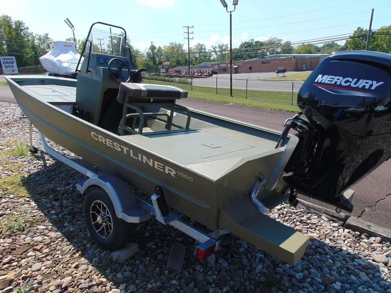 Slide: The Image of Crestliner 1660 Forward Center Console 2025 - 3