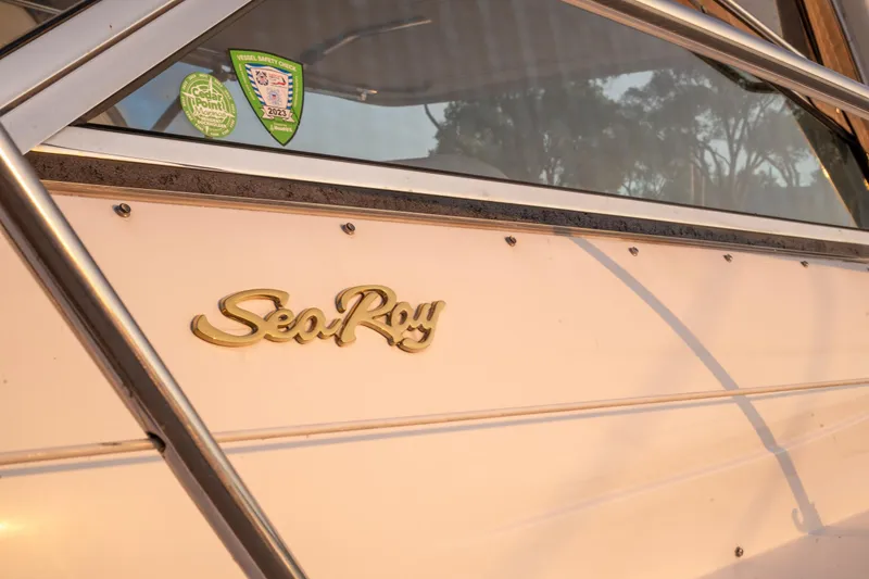 Slide: The Image of Sea Ray Emblem - 11