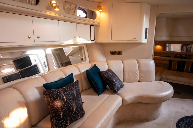 Slide: The Image of Salon Seating - 39