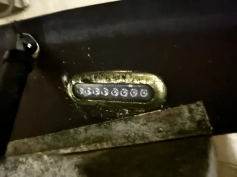 Slide: The Image of Underwater lighting - 64