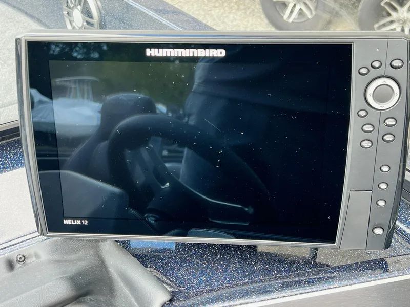 Slide: The Image of Skeeter WX2200 2025 - 2