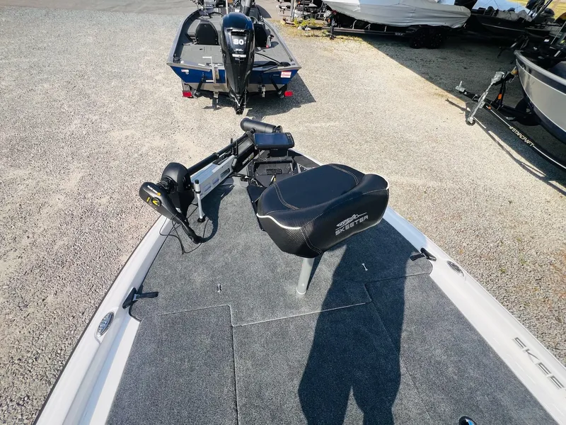 Slide: The Image of Skeeter ZXR19 2025 - 14