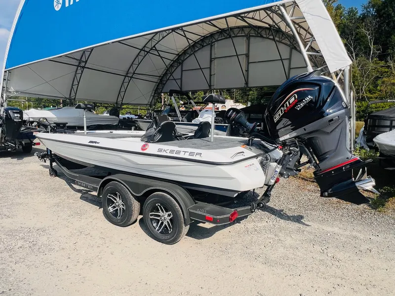 Slide: The Image of Skeeter ZXR19 2025 - 17