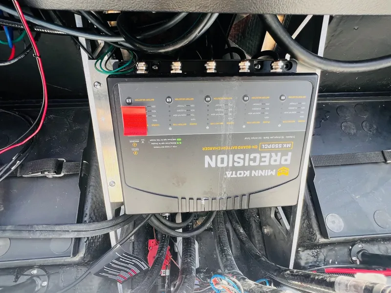 Slide: The Image of Skeeter ZXR19 2025 - 19