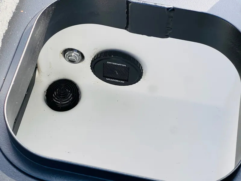 Slide: The Image of Skeeter ZXR19 2025 - 20