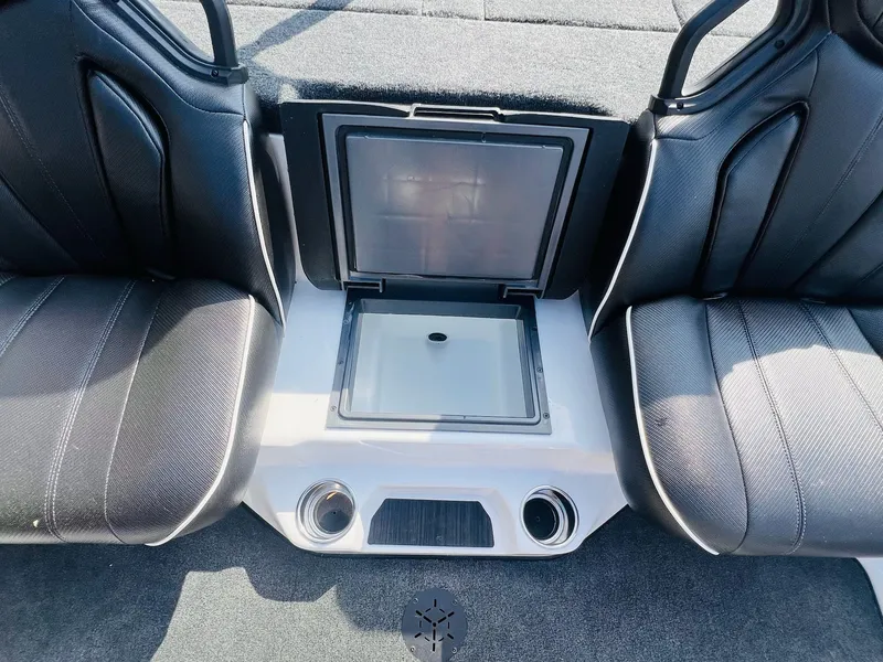 Slide: The Image of Skeeter ZXR19 2025 - 24