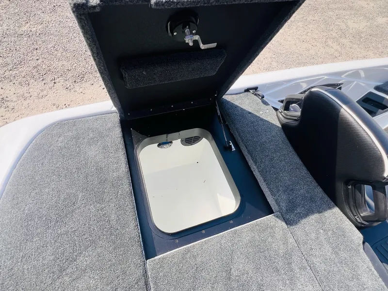 Slide: The Image of Skeeter ZXR19 2025 - 6