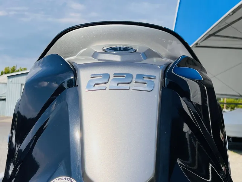 Slide: The Image of Skeeter ZXR19 2025 - 7