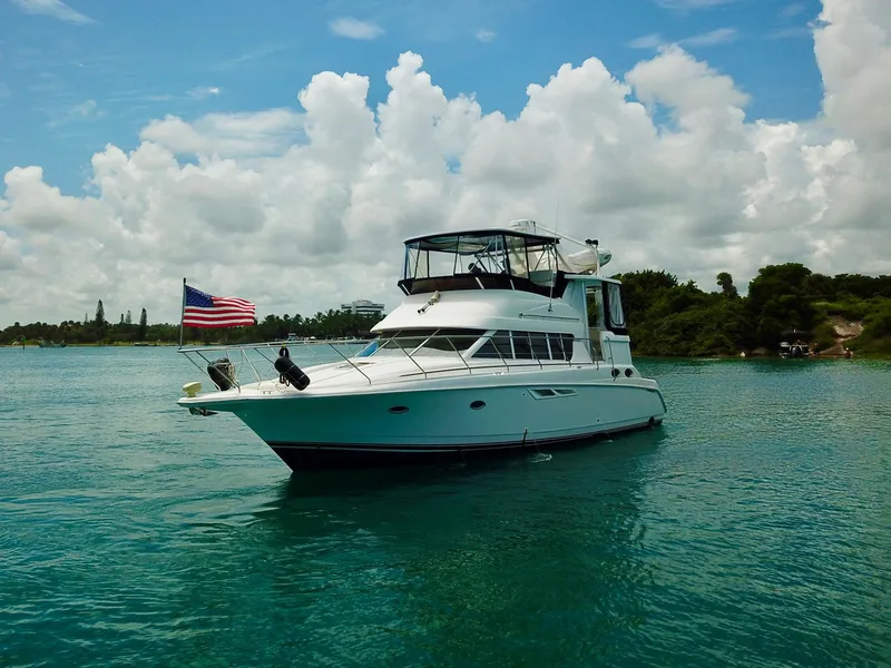 silverton-442-cockpit-motor-yacht-2000-for-sale-marinesource