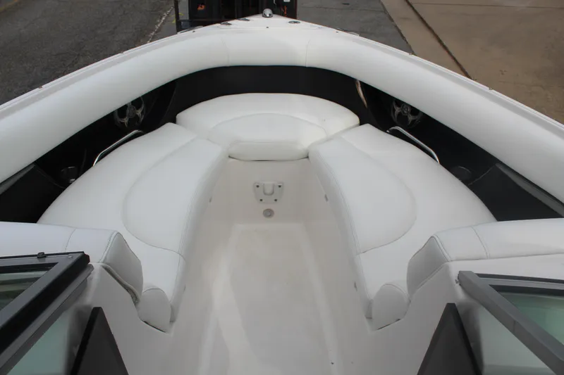 Slide: The Image of Regal 2300 Bowrider 2012 - 15