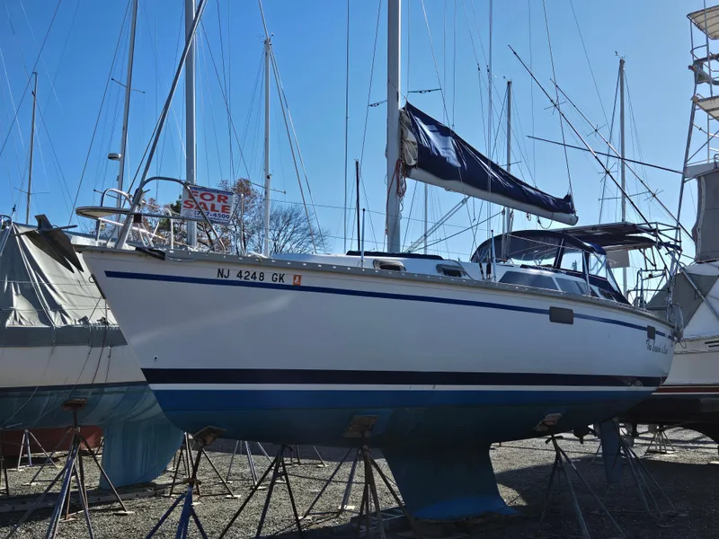 Slide: The Image of Hunter 33.5 1994 - 60