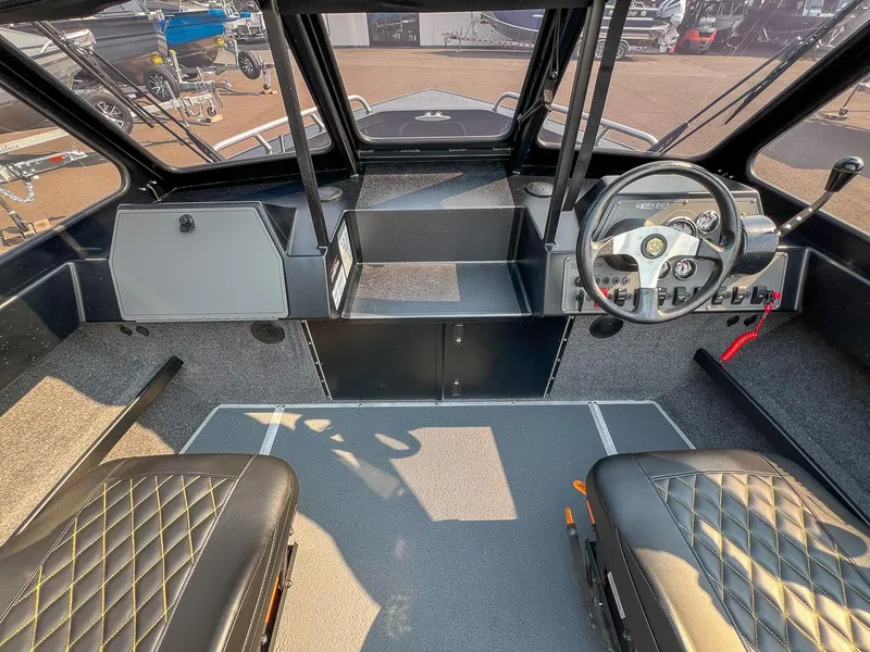 Slide: The Image of North River 23 Commander 2026 - 11