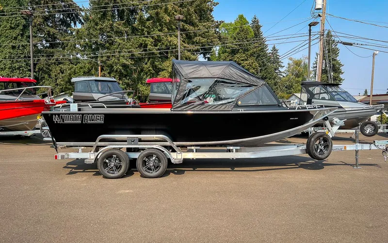 Slide: The Image of North River 23 Commander 2026 - 2