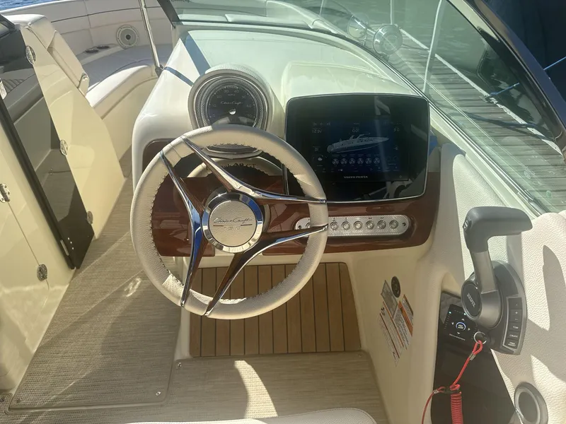 Slide: The Image of Chris-Craft Launch 28 GT 2025 - 14