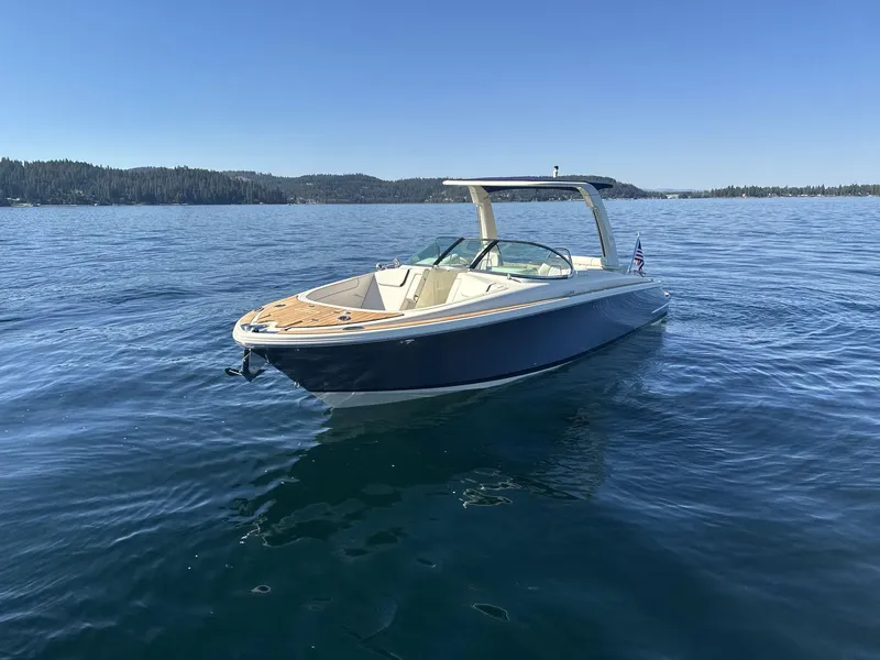 Slide: The Image of Chris-Craft Launch 28 GT 2025 - 4