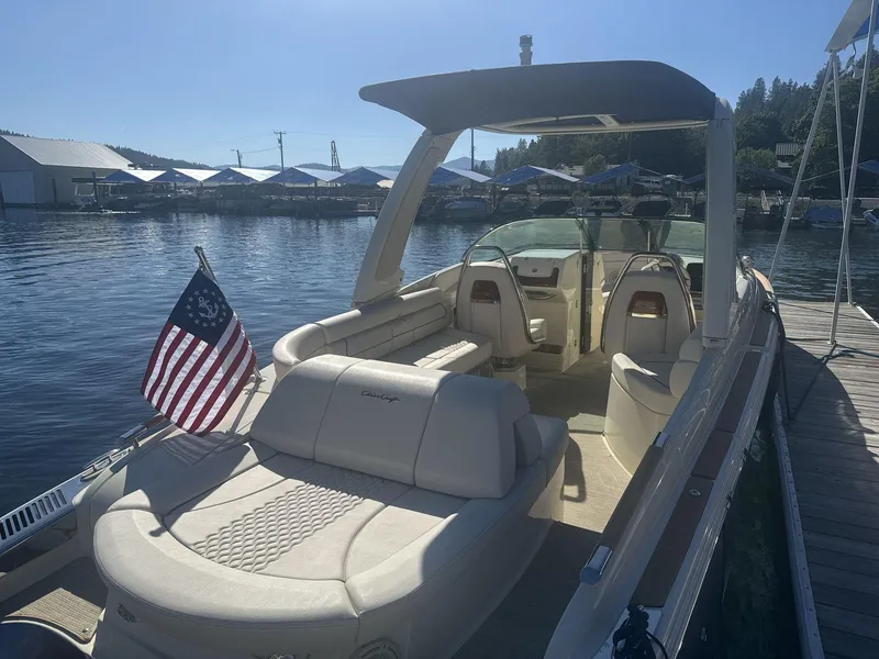 Slide: The Image of Chris-Craft Launch 28 GT 2025 - 9