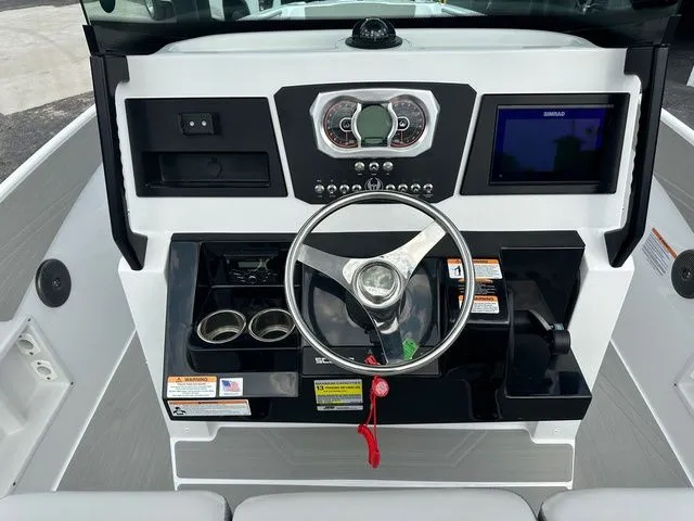 Slide: The Image of Scarab 255 Open SE 2025 - 8