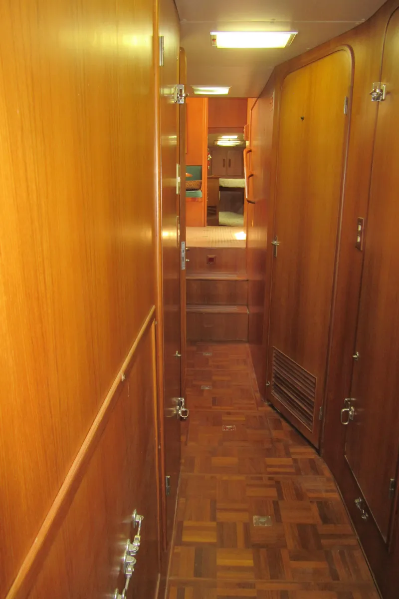 Slide: The Image of Jefferson Marquessa 52 1990 - 100