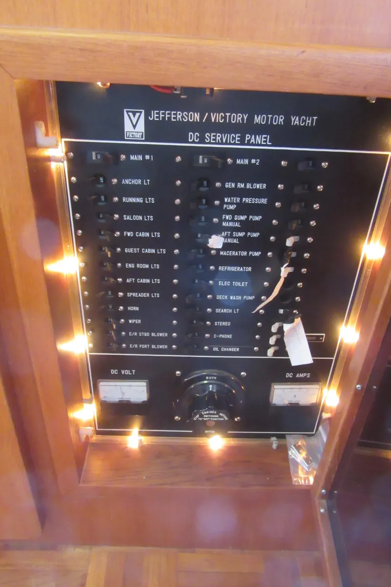 Slide: The Image of Jefferson Marquessa 52 1990 - 102