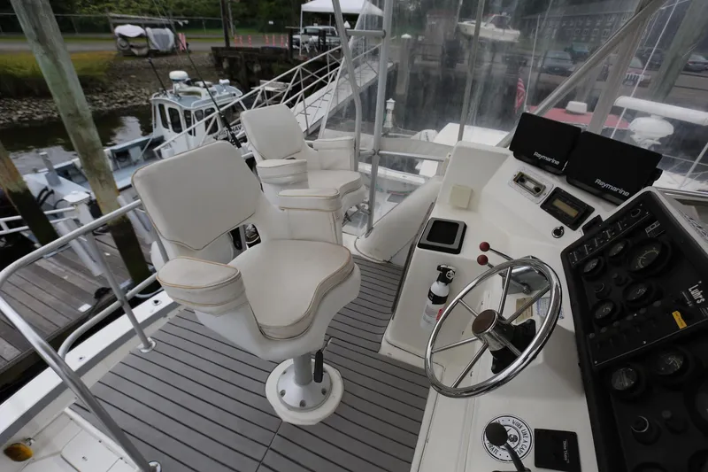 Slide: The Image of Luhrs 342 Convertible 1990 - 10