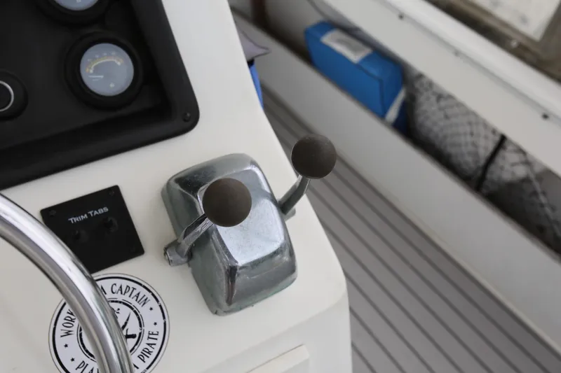 Slide: The Image of Luhrs 342 Convertible 1990 - 20