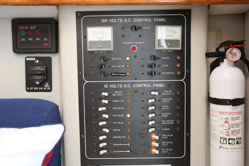 Slide: The Image of Luhrs 342 Convertible 1990 - 59