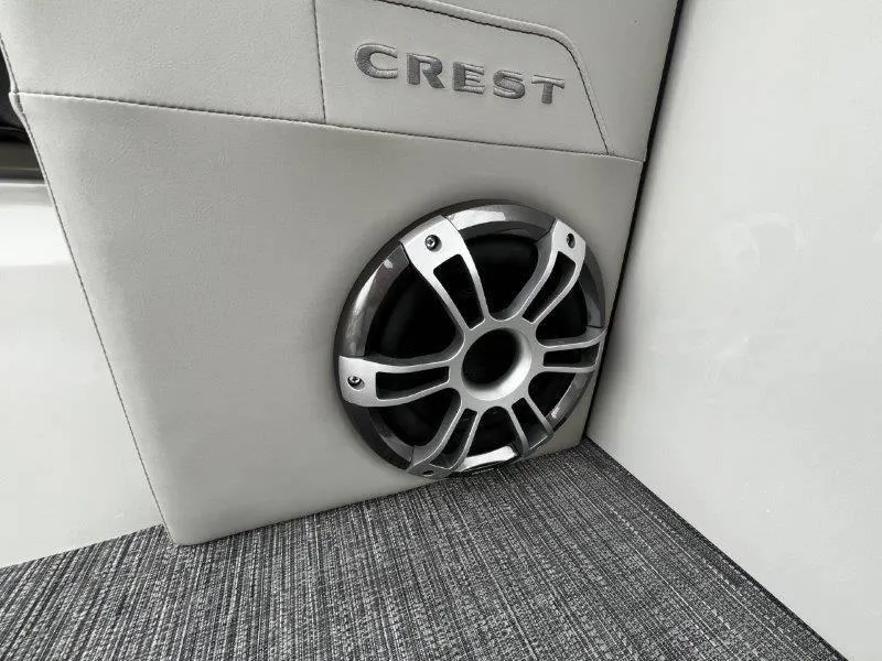 Slide: The Image of Crest Caribbean 250 USD 2025 - 45