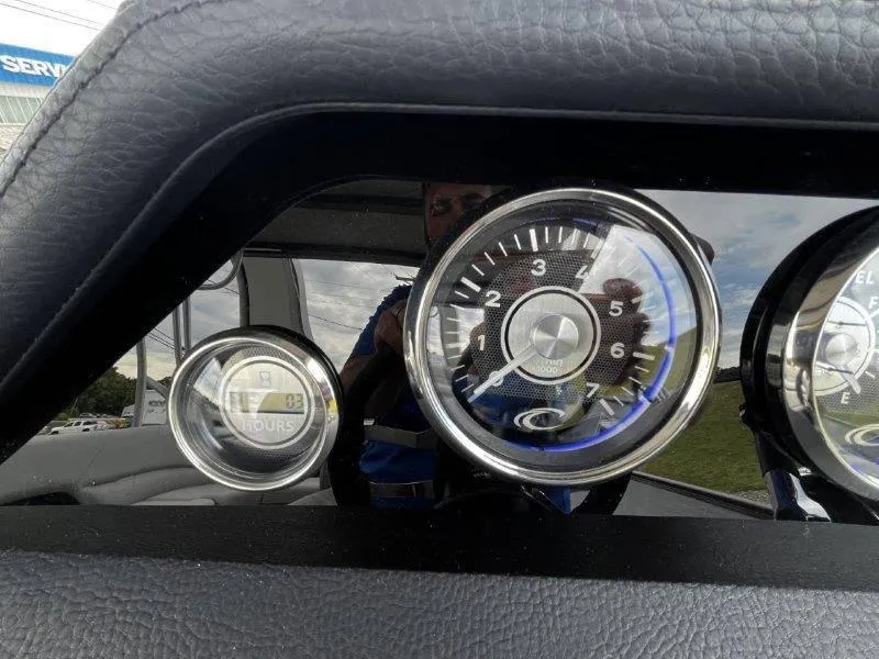 Slide: The Image of Crest Caribbean 250 USD 2025 - 49