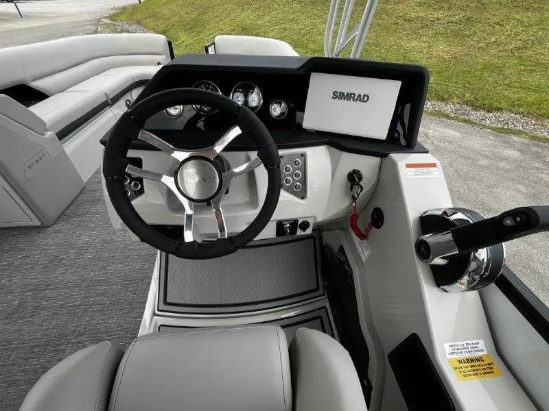 Slide: The Image of Crest Caribbean 250 USD 2025 - 54