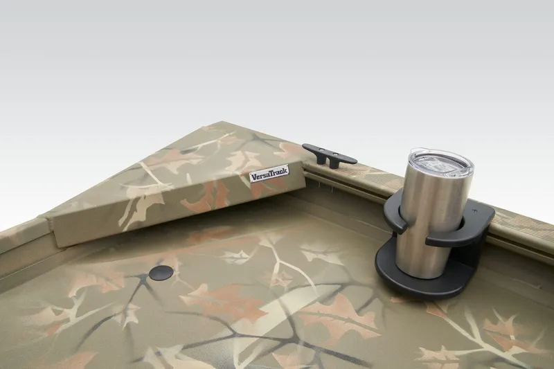 Slide: The Image of Tracker Grizzly 1754 SC 2025 - 21